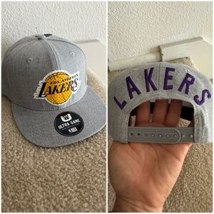NWT Youth Kids Los Angeles Lakers Gray Cap Hat Adjustable